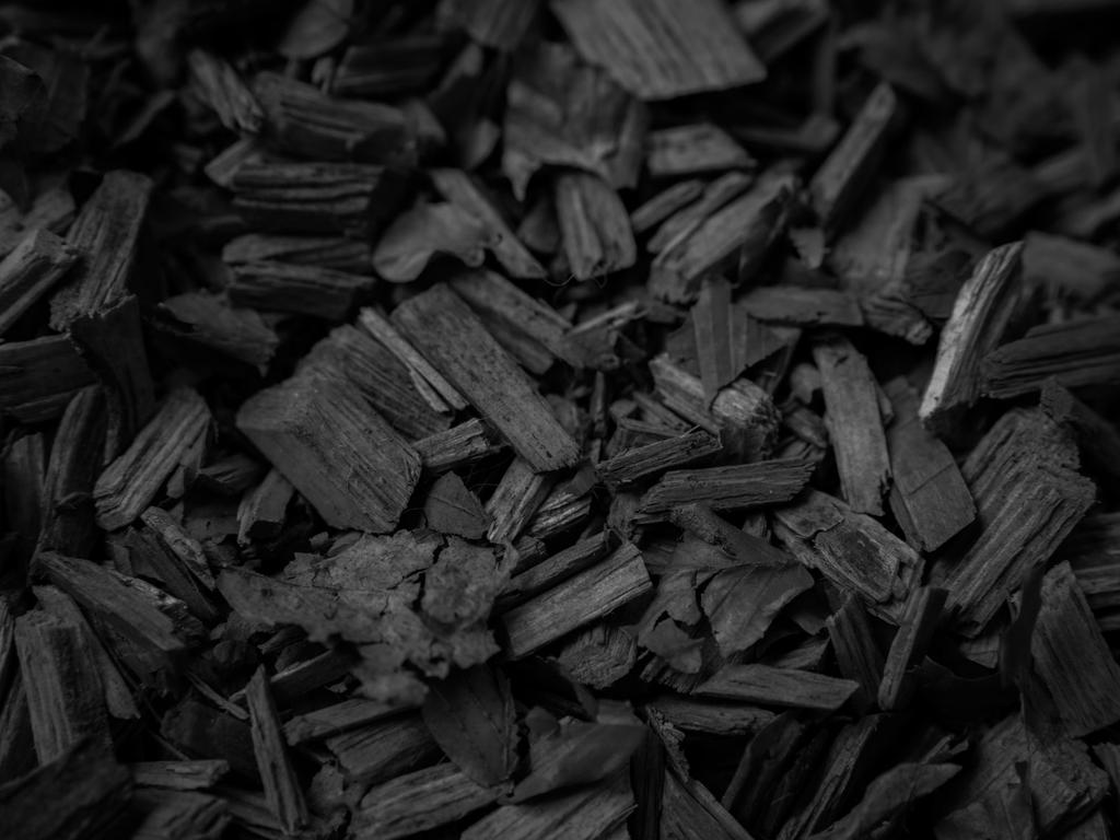 Black mulch, photo 1