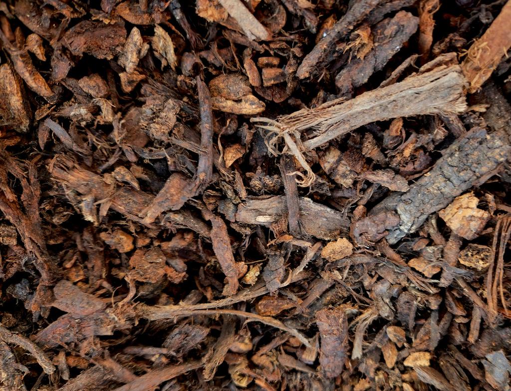 Brown Bark Mulch - photo 1